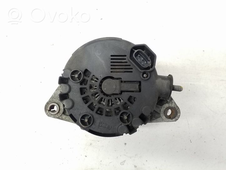 Hyundai ix35 Generatore/alternatore 373002F100