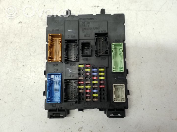 Ford C-MAX II Module de fusibles BV6N14A073PD