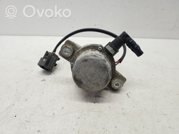 Jeep Cherokee Vacuum pump P04581672AC