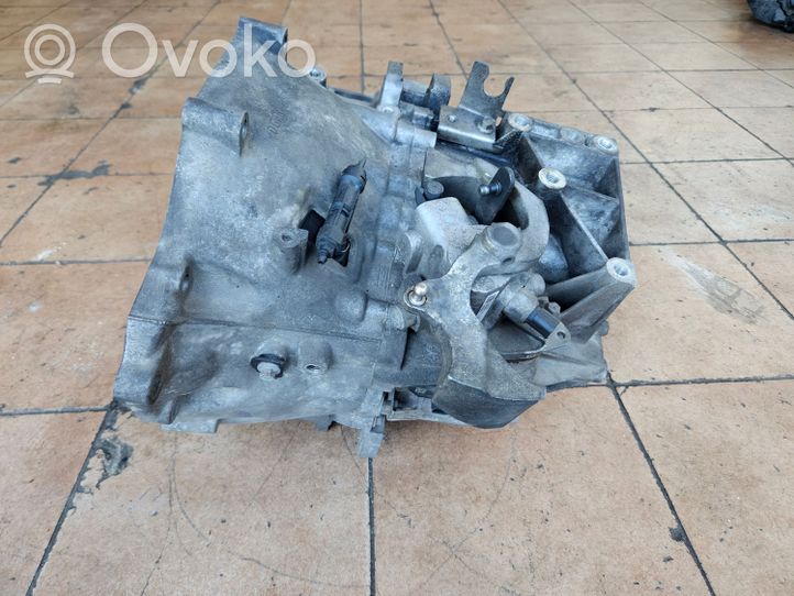 Ford Mondeo MK V Manual 6 speed gearbox DG9R7002MCB