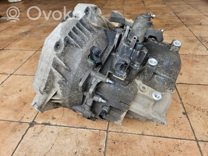 Opel Antara Caja de cambios manual de 6 velocidades 55577587