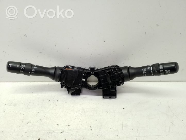 Toyota Prius+ (ZVW40) Leva/interruttore dell’indicatore di direzione e tergicristallo 17F060