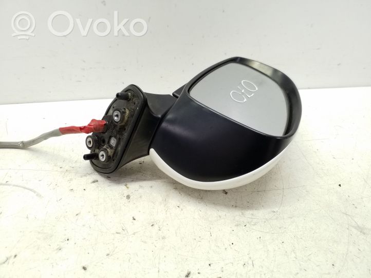 Toyota Prius+ (ZVW40) Front door electric wing mirror 023405