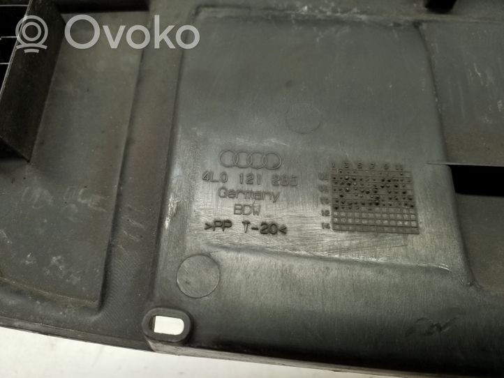 Audi Q7 4L Viršutinė dalis radiatorių panelės (televizoriaus) 4L0121285