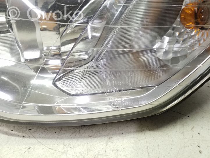 Chevrolet Captiva Lampa przednia 00015547