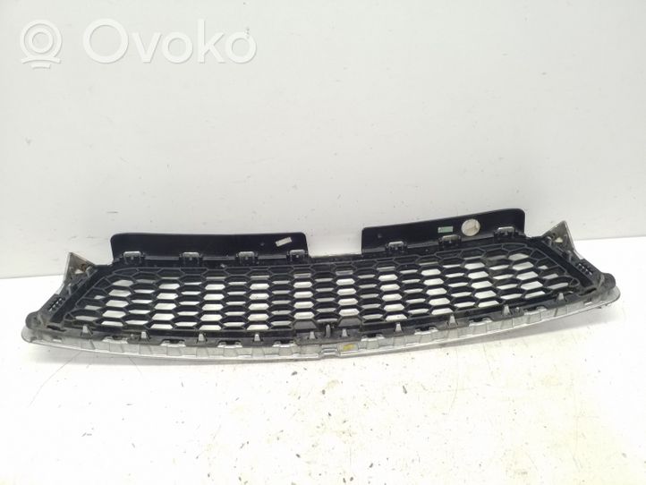 Chevrolet Captiva Etupuskurin ylempi jäähdytinsäleikkö 9694517