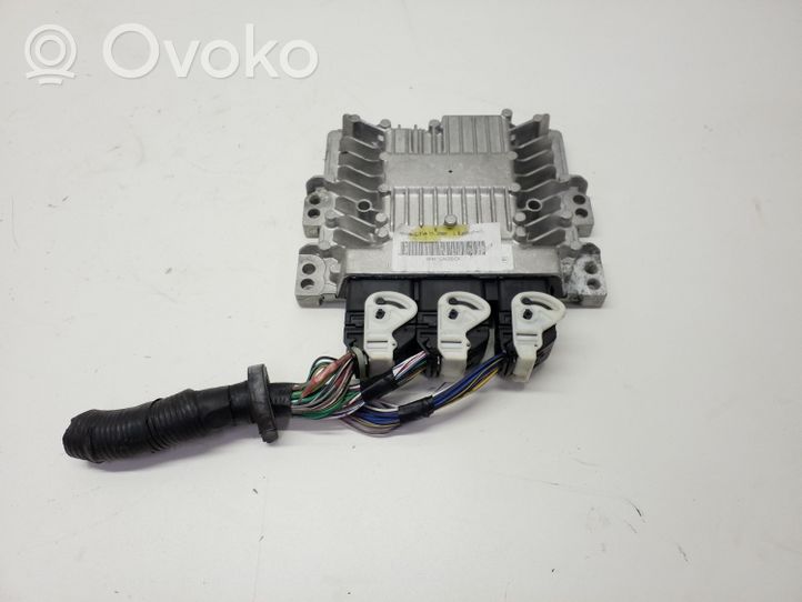 Ford Kuga I Calculateur moteur ECU 8V4112A650CA