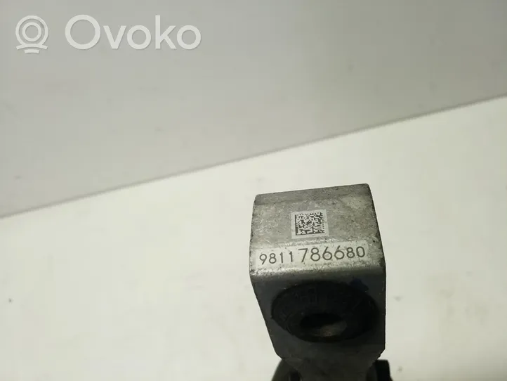 Opel Grandland X Supporto di montaggio del motore 9811786680