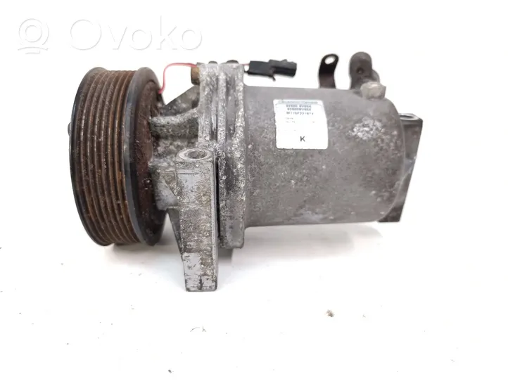 Nissan Juke I F15 Ilmastointilaitteen kompressorin pumppu (A/C) 92600BV80A