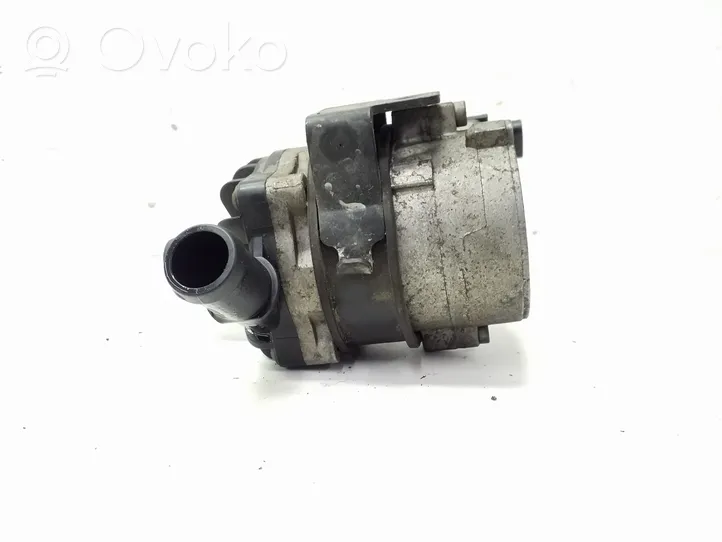 Audi Q7 4L Pompa elettrica dell’acqua/del refrigerante ausiliaria 8K0965567