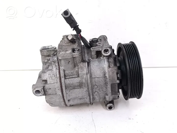 Audi Q7 4L Ilmastointilaitteen kompressorin pumppu (A/C) 4E0260805AR