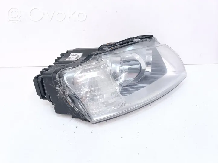 Audi A8 S8 D3 4E Lampa przednia 4E0941004BT