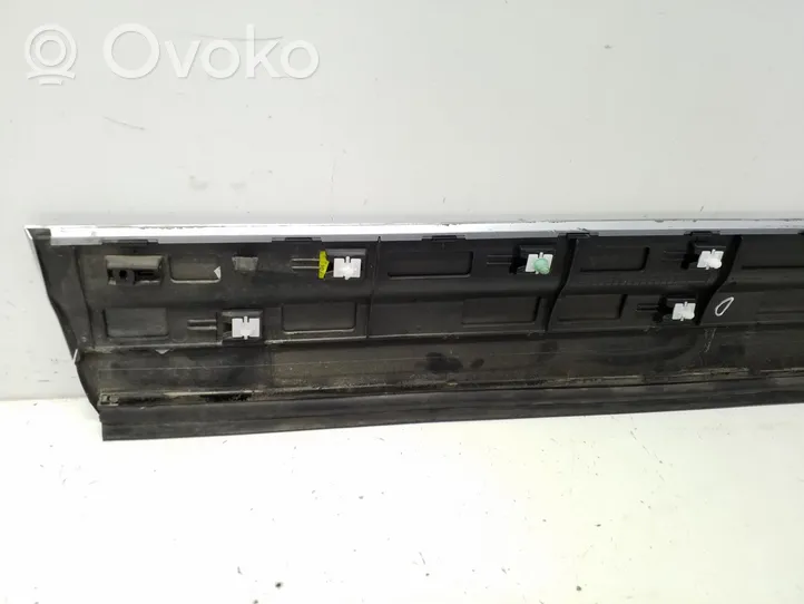 Porsche Cayenne (92A) Takaoven lista (muoto) 7P5837788