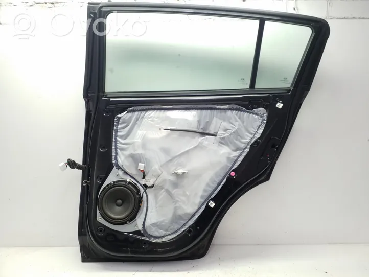 KIA Sportage Rear door 