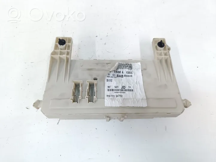 Ford Kuga I Module de fusibles 7M5T14A073JD