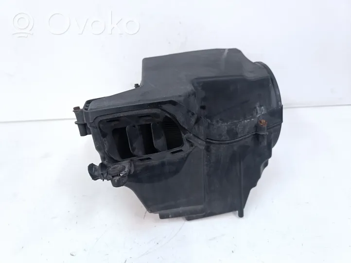 Ford Kuga I Air filter box 7M519600BF