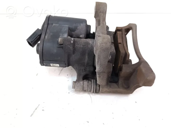 Volkswagen Tiguan Rear brake caliper 32332267