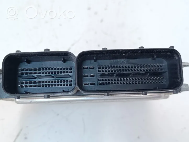 Volkswagen Tiguan Sterownik / Moduł ECU 06J906027FC