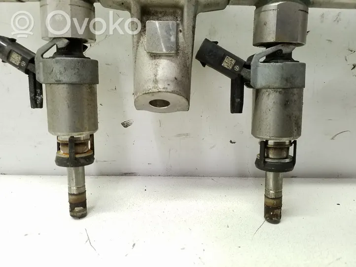 Volkswagen Tiguan Kraftstoffverteiler Einspritzleiste Verteilerrohr 06L133317L