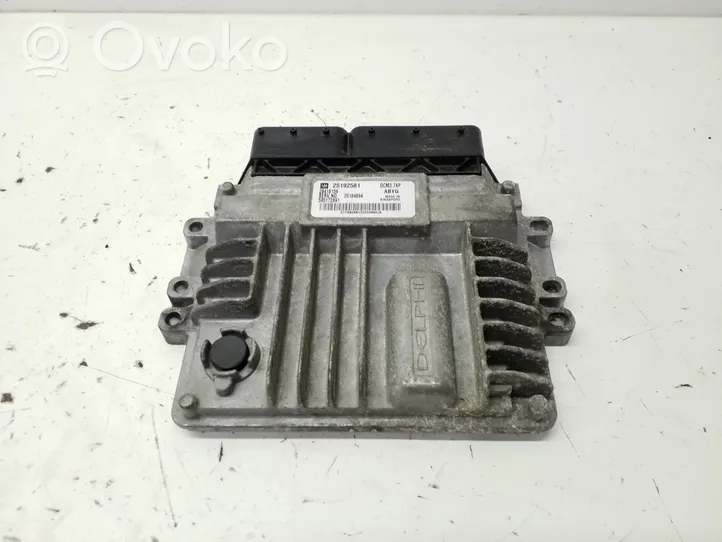 Opel Antara Engine control unit/module 25192581