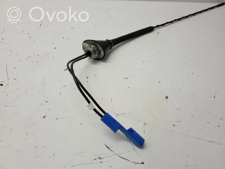 Opel Antara Radio antenna 