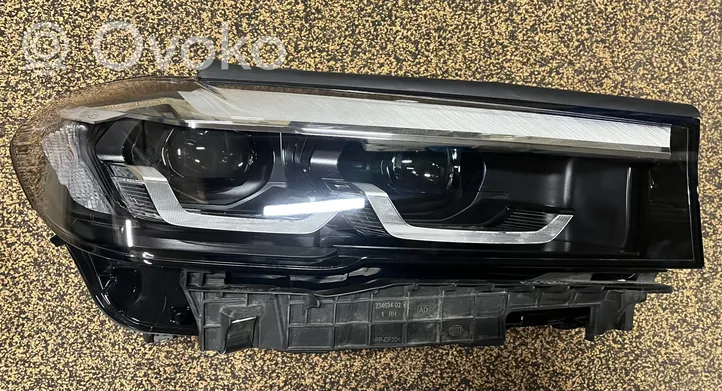 BMW 5 G30 G31 Priekinis žibintas 5A26FA4