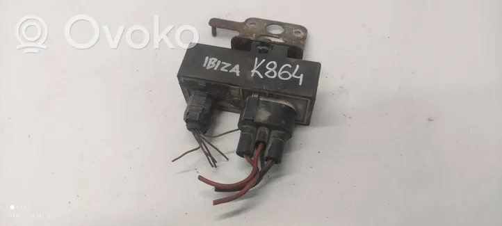 Volkswagen Golf VI Coolant fan relay 1J0919506M