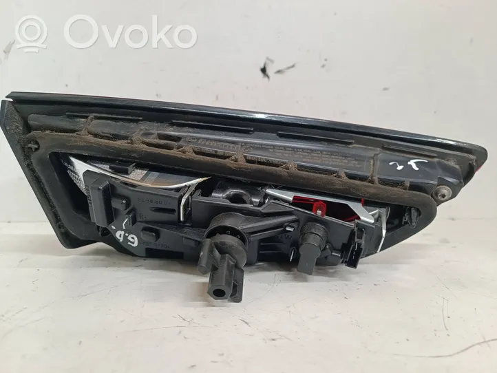 Opel Astra K Lampy tylnej klapy bagażnika 39032993