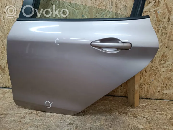 Peugeot 208 Rear door 