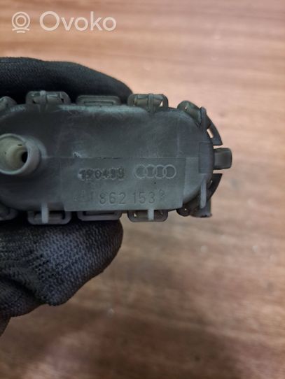 Audi A8 S8 D2 4D Keskuslukituksen alipainepumppu 4A0862153B