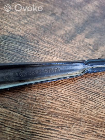 Volkswagen PASSAT B5 Rear wiper blade arm 3B9955707A