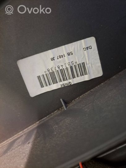 Volvo V70 Glove box 3S1UD