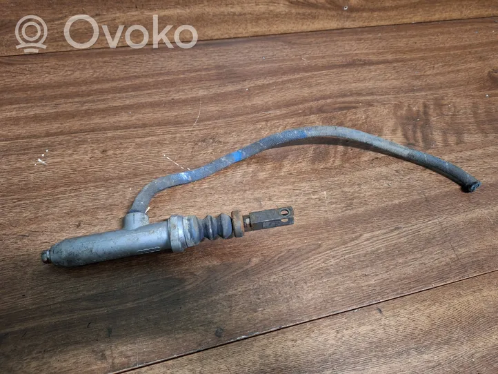 Audi 100 200 5000 C3 Główny cylinder sprzęgła 443721401A