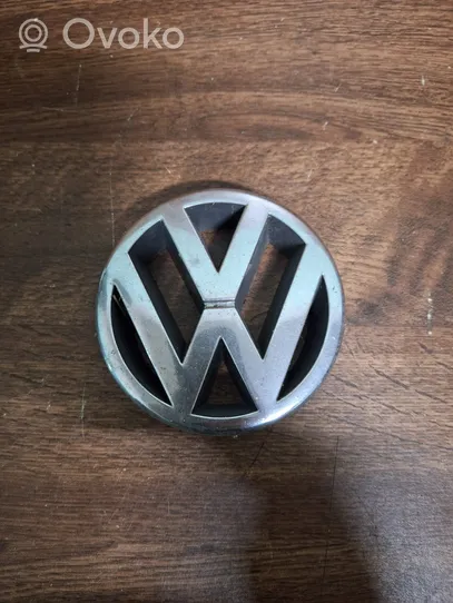Volkswagen PASSAT B5 Emblemat / Znaczek 3B0853601A