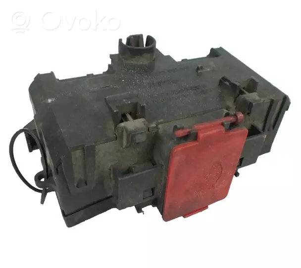 Mercedes-Benz C W203 Câble de batterie positif A2035450083