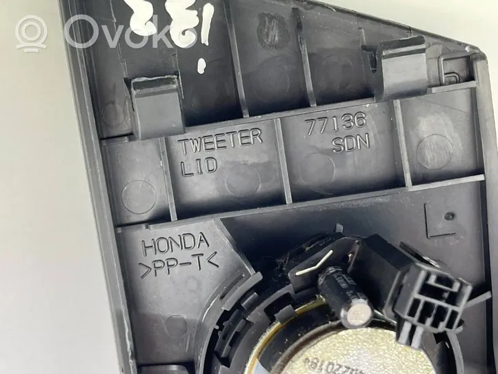 Honda Accord Громкоговоритель (громкоговорители) высокой частоты в передних дверях 77136