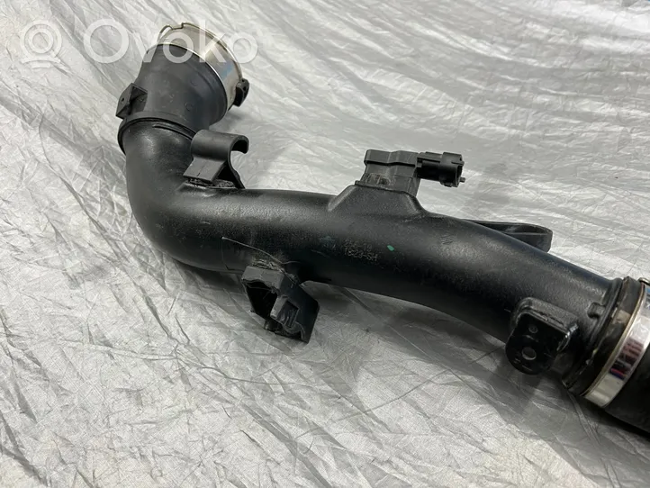 Volvo S60 Tube d'admission de tuyau de refroidisseur intermédiaire 31370128