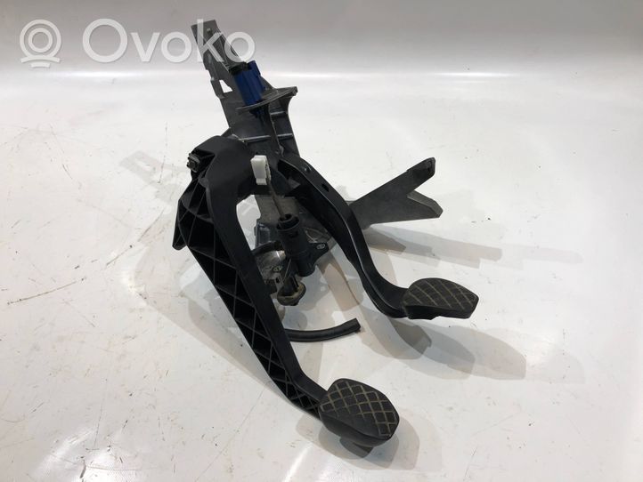 Audi A4 S4 B6 8E 8H Pedal de freno 8E1721117