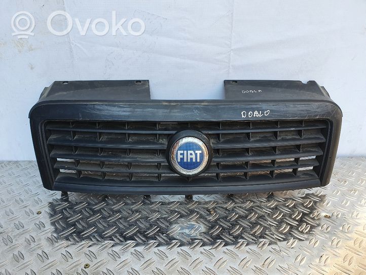 Fiat Doblo Front bumper upper radiator grill 735395576