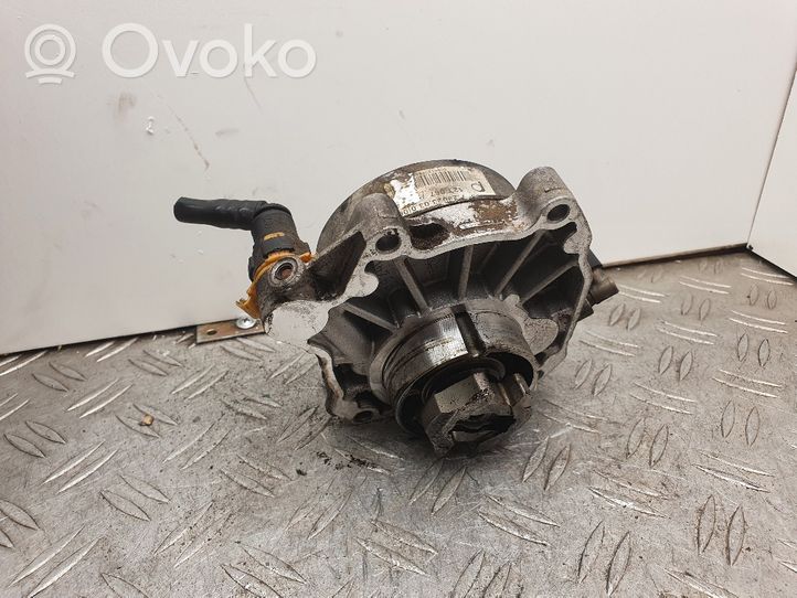 Opel Zafira C Pompe à vide 55205446