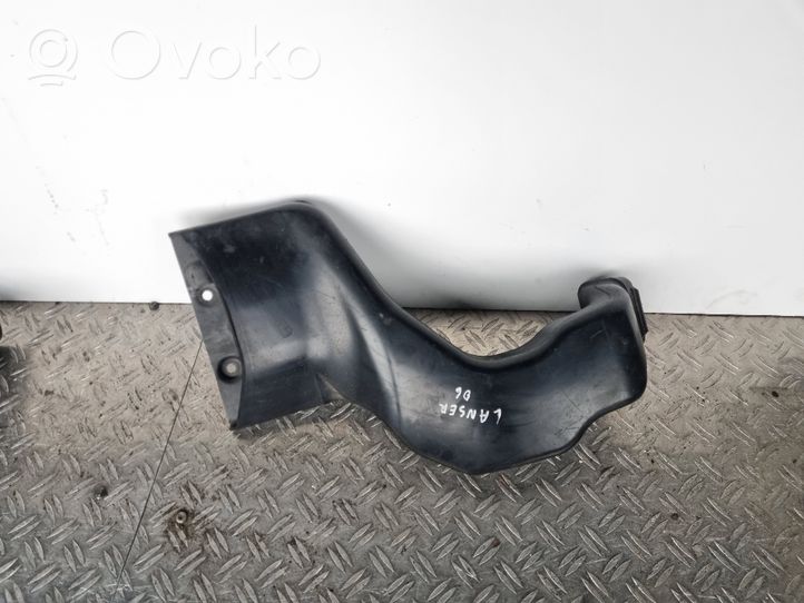 Mitsubishi Lancer X Oro paėmimo kanalo detalė (-ės) 1505A385