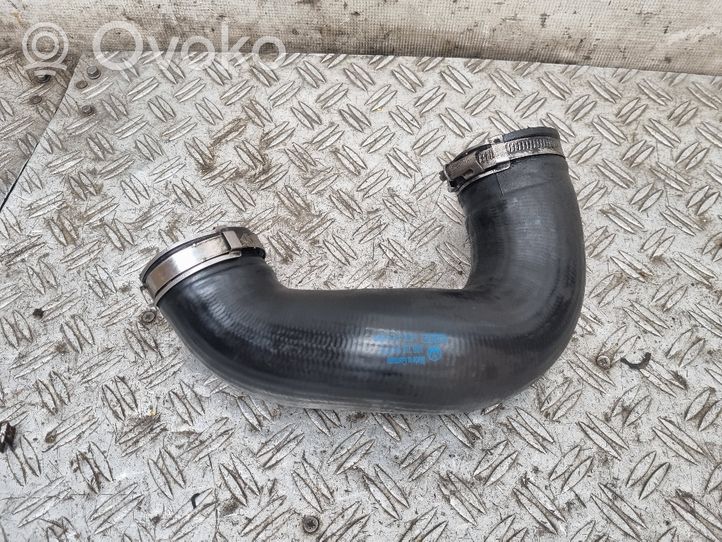 Audi Q7 4L Staffa di montaggio del tubo dell’intercooler 7L6145972E