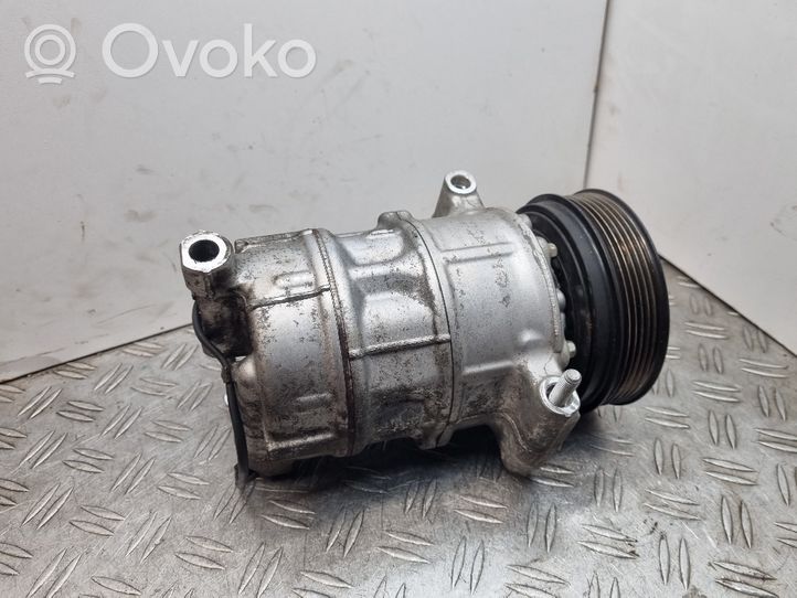 Volvo V40 Air conditioning (A/C) compressor (pump) 31348965