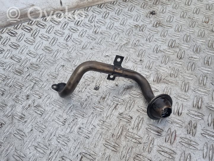 Volkswagen Touareg I Crépine d'aspiration d'huile 070115251K