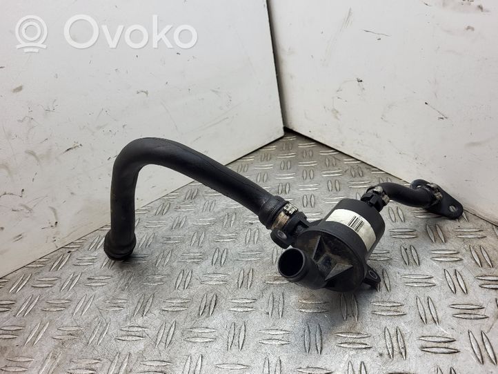 Opel Meriva B Odpowietrznik / Separator oleju 70349704