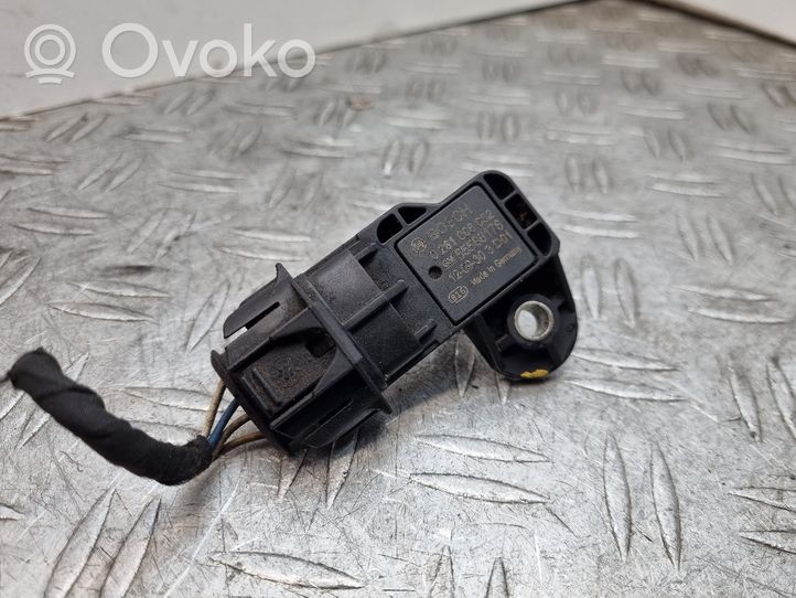 Opel Antara Air pressure sensor 0281006052