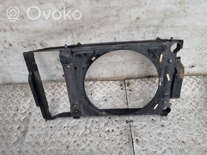 Audi A2 Convogliatore ventilatore raffreddamento del radiatore 8Z0121207B