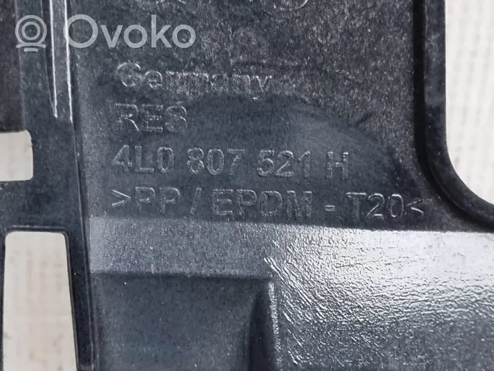 Audi Q7 4L Takapuskurin alaosan lista 4L0807521H