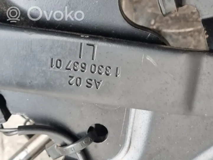 Opel Astra H Zawias klapy tylnej bagażnika 13247433