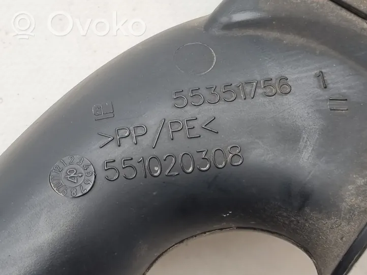 Opel Astra H Część rury dolotu powietrza 55351756